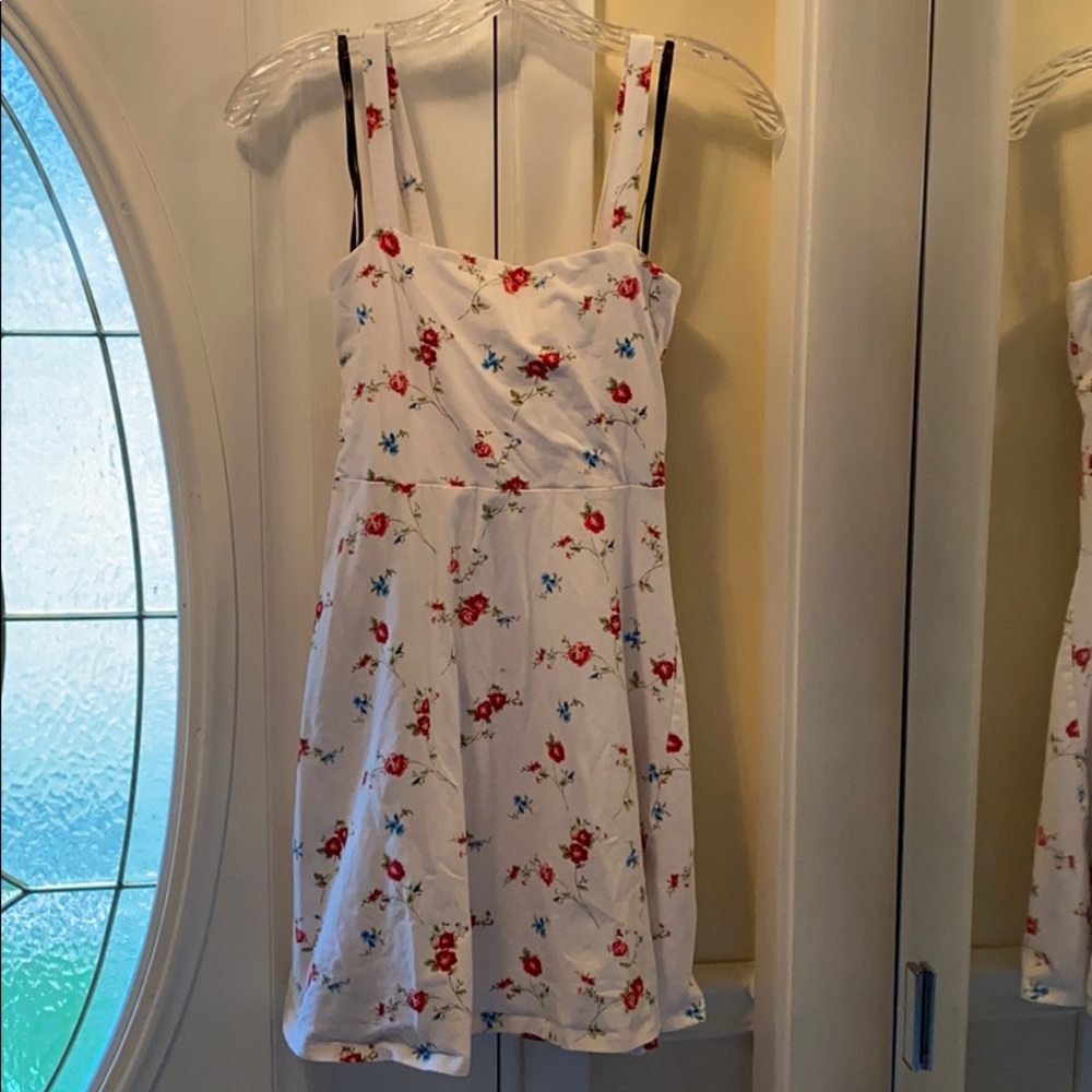 Forever 21 cut out back dress